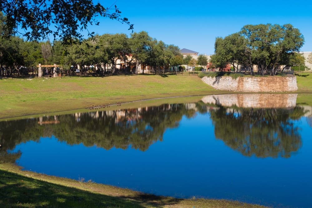 What are Retention Ponds and Why Do They Matter? 8 What are Retention Ponds and Why Do They Matter?